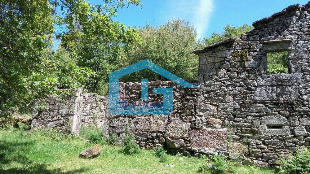 Foto 6 Cerdedo: A5826: Casa de piedra en ruinas, con finca alrededor... preciosas vistas...